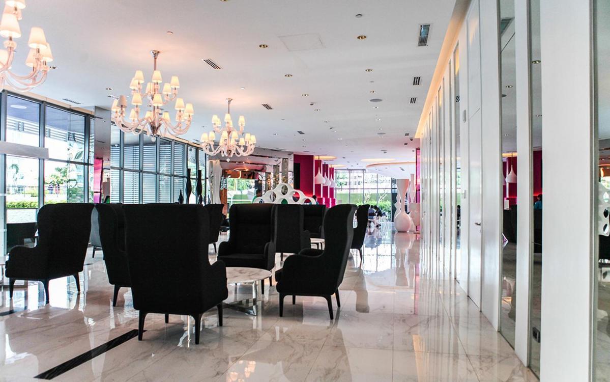 Manila Urban Resort at Azure Exterior foto